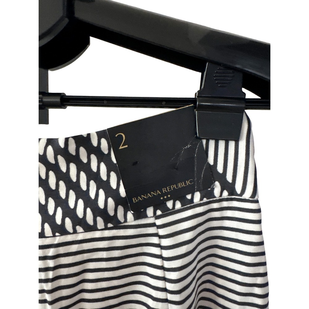 Banana Republic Black White Geometric Faux Wrap Tie Midi Skirt Size 2 Chic NWT - Picture 4 of 6